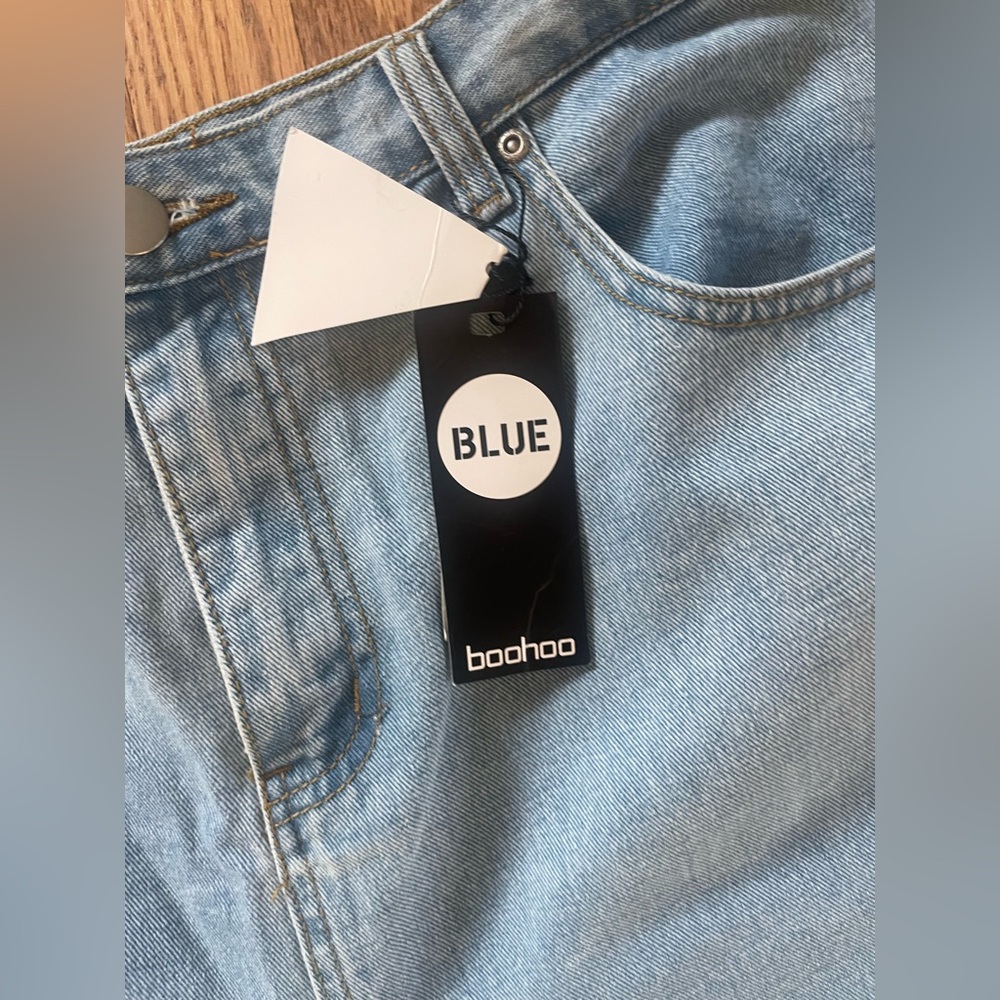 NWT Plus Ripped High Rise Boyfriend Jean - Picture 2 of 4